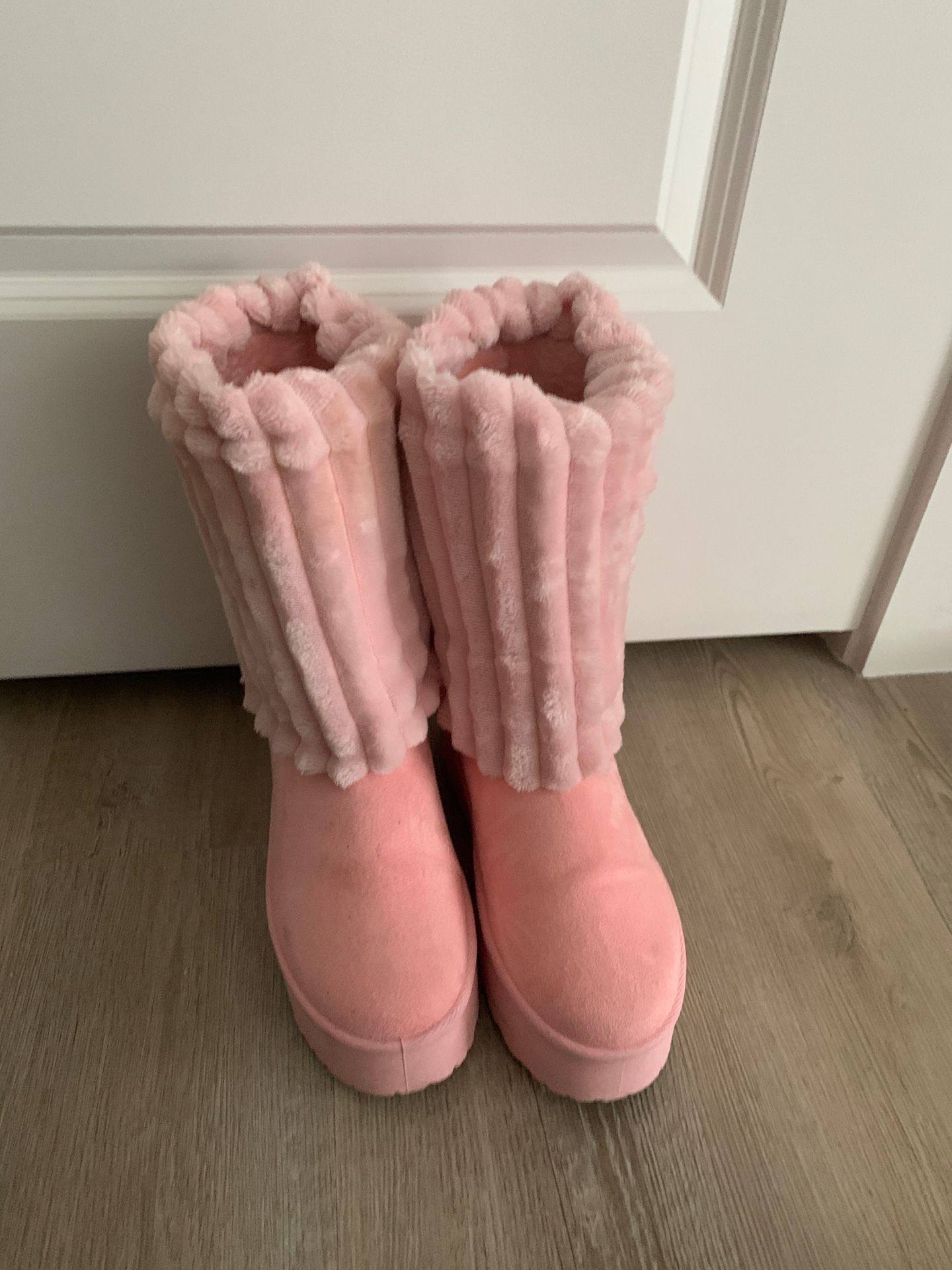 pink ballet boots w/leg warmers