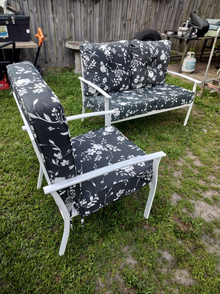 Beast Casper 2pc Patio Set With Deep Dish Pillows Nice