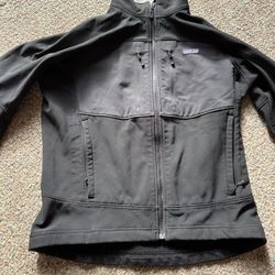 Patagonia men’s Jacket (Medium)