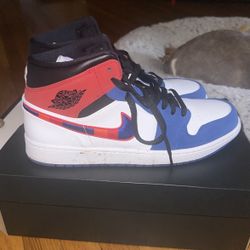 Jordan 1 Mids 