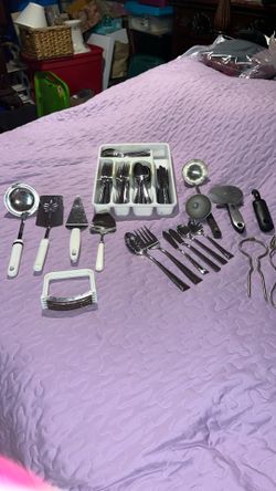 SILVERWARE SET & UTENSILS