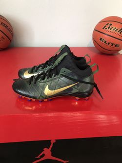 Men’s Nike football cleat