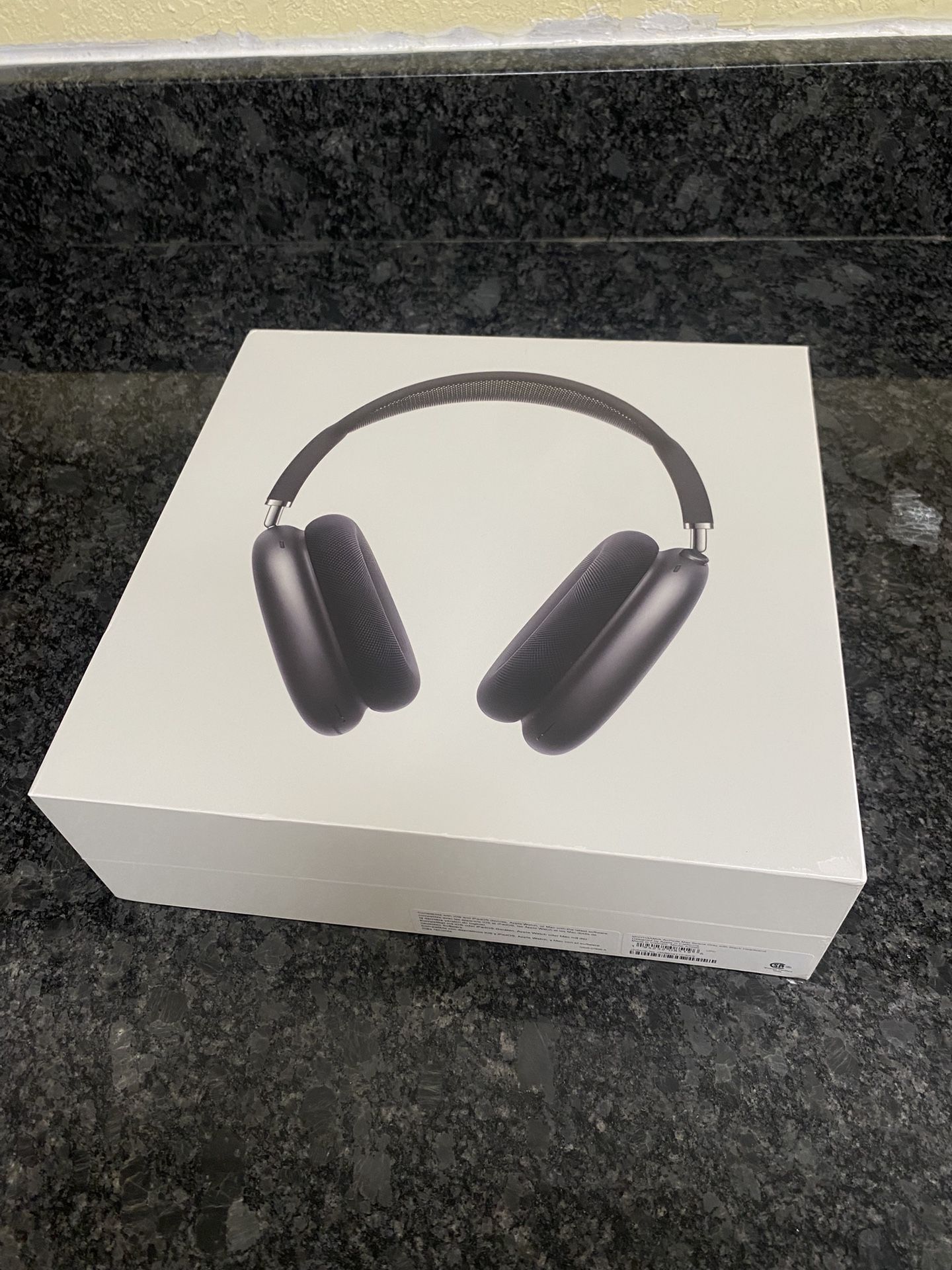 AirPod Maxes Soace Grey