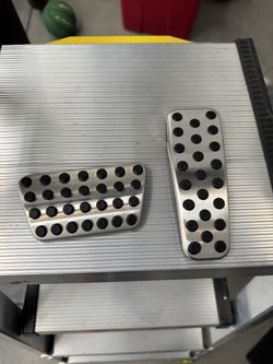 2020 Dodge Charger Foot Pedals