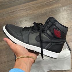 Jordan 1 Black Red 