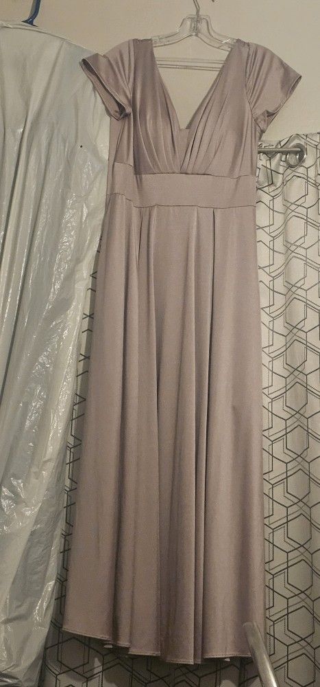Hermoso Vestido Para Dama Una Vez Usado