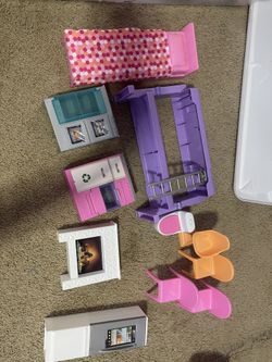 Barbie’s Playhouse Furniture