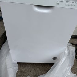 Whirlpool Dishwasher