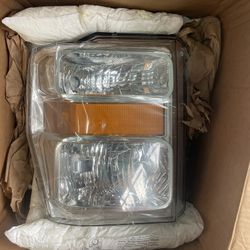 Ford F250-F350-F450-F550 Passenger Side New Headlight 