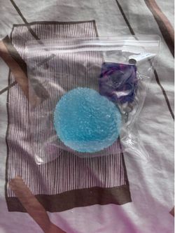 Blue circle squishy & mini needoh(fake)