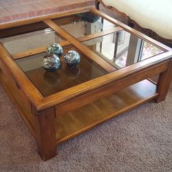 Mid-Century Modern Coffee Table 