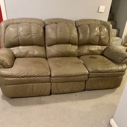 Sofa With 2 Recliners 