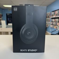 Beats Studio 3 by Dr Dre with Apple Care till July 2024