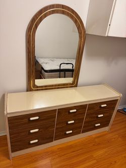 Beautiful dresser with mirror