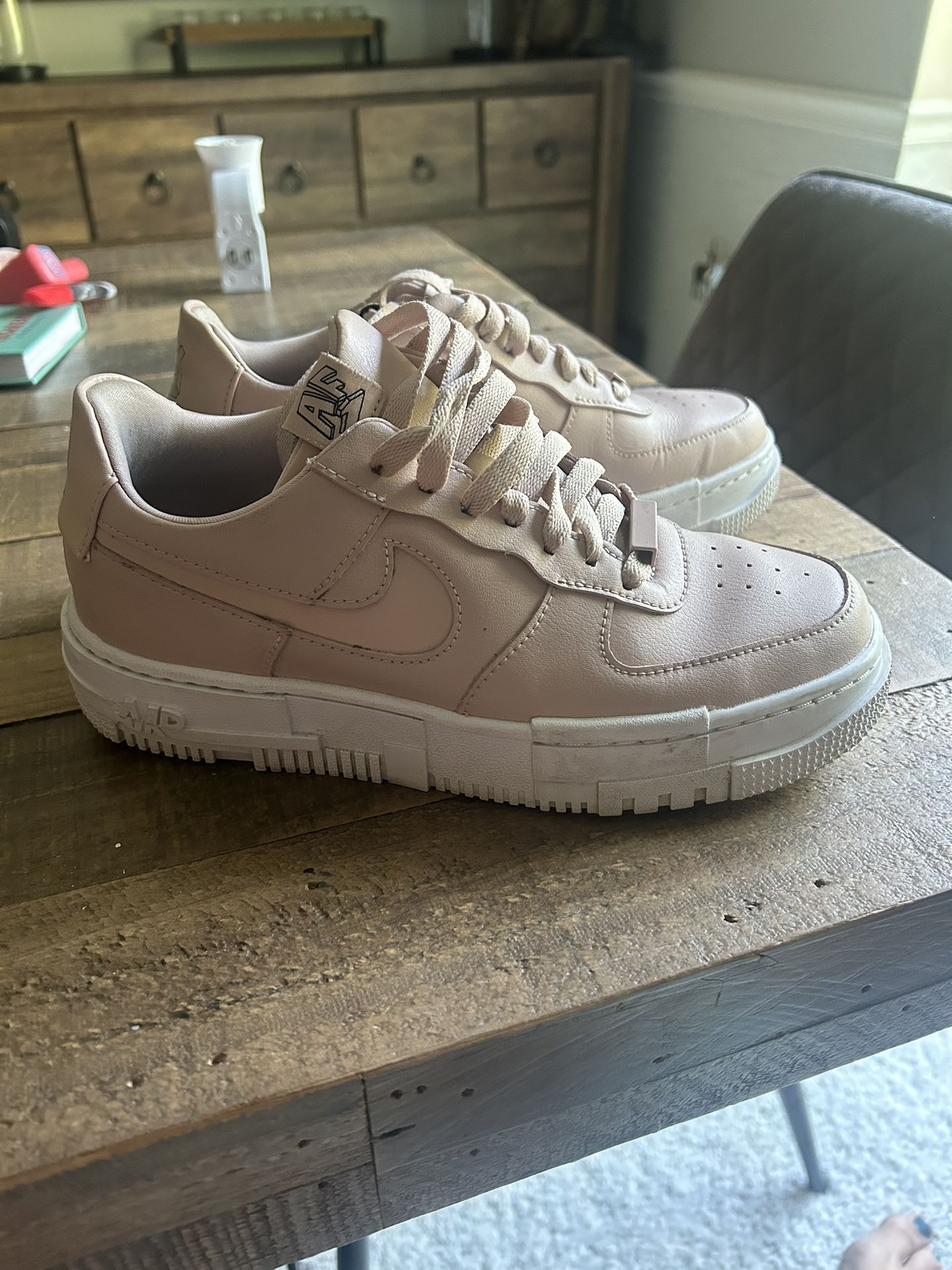 Nike Pixel 7.5 Blush Pink Excellent Condition