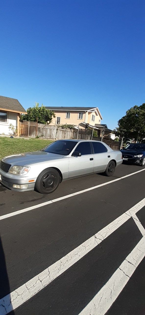 1999 lexus ls400