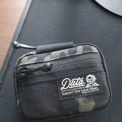 DataCrew WHAT-A-JUNIOR pouch