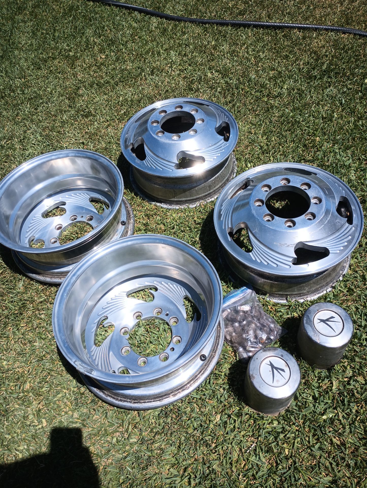 Dually wheels Aluminum truck 16.5