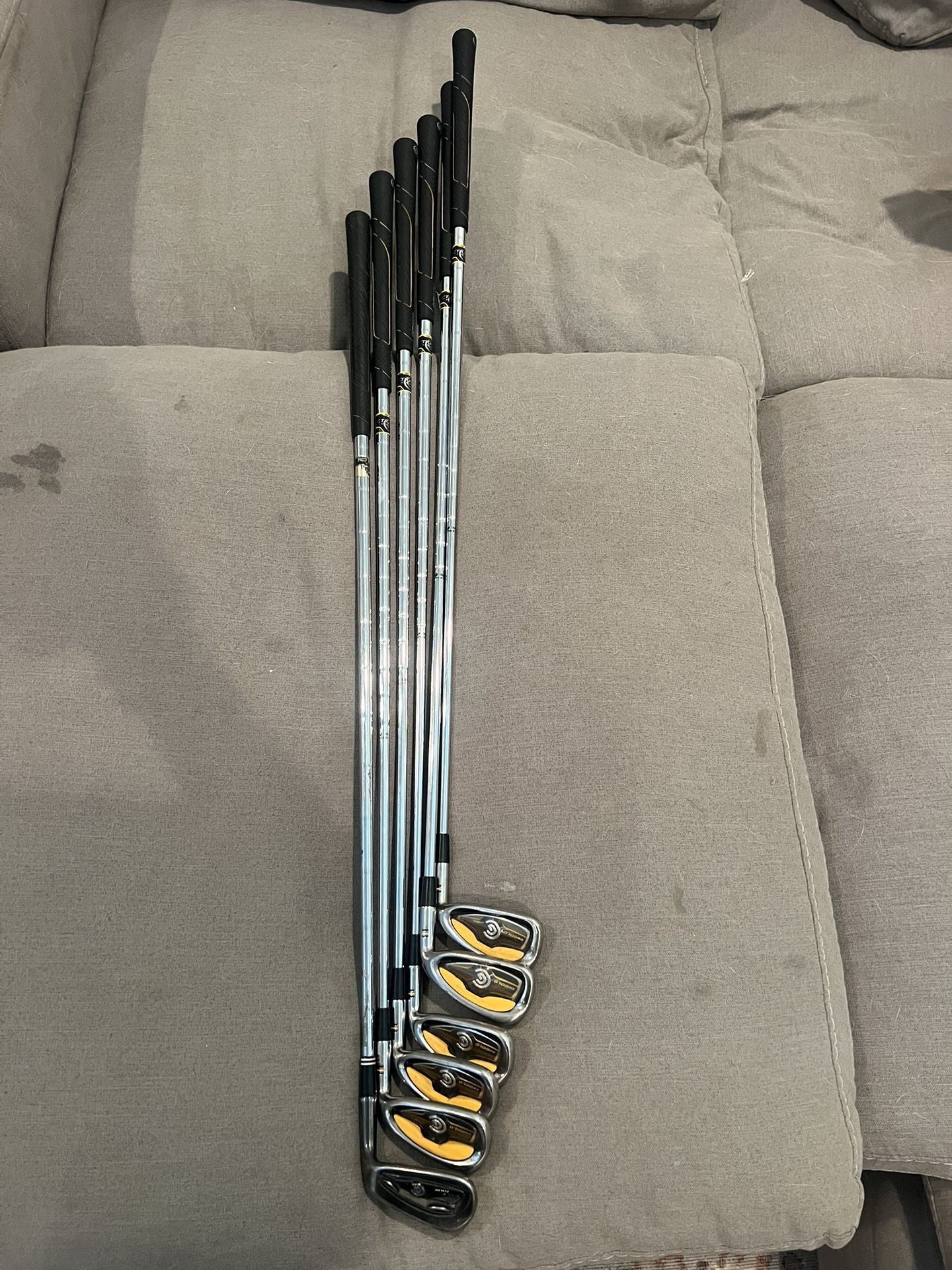 Cleveland CG Gold Iron Set 5-PW