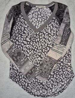 We The Free Free People Mixed Print Cheetah Paisley Raglan V-Neck Top Size M Flawless