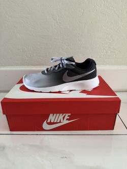 Nike sneakers for Kids