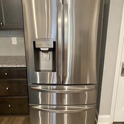 LG 28 cu ft French Door Refrigerator