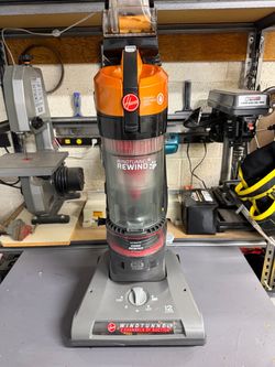 Hoover Rewind Pet Bagless Upright Vacuum