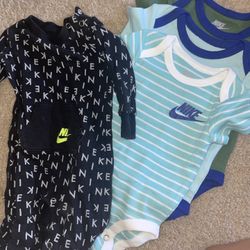 BABY CLOTHES, SHOES, MEDELA BREAST PUMP