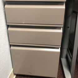 3 Drawer Filing Cabinet 