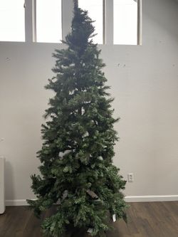 9ft Christmas Tree