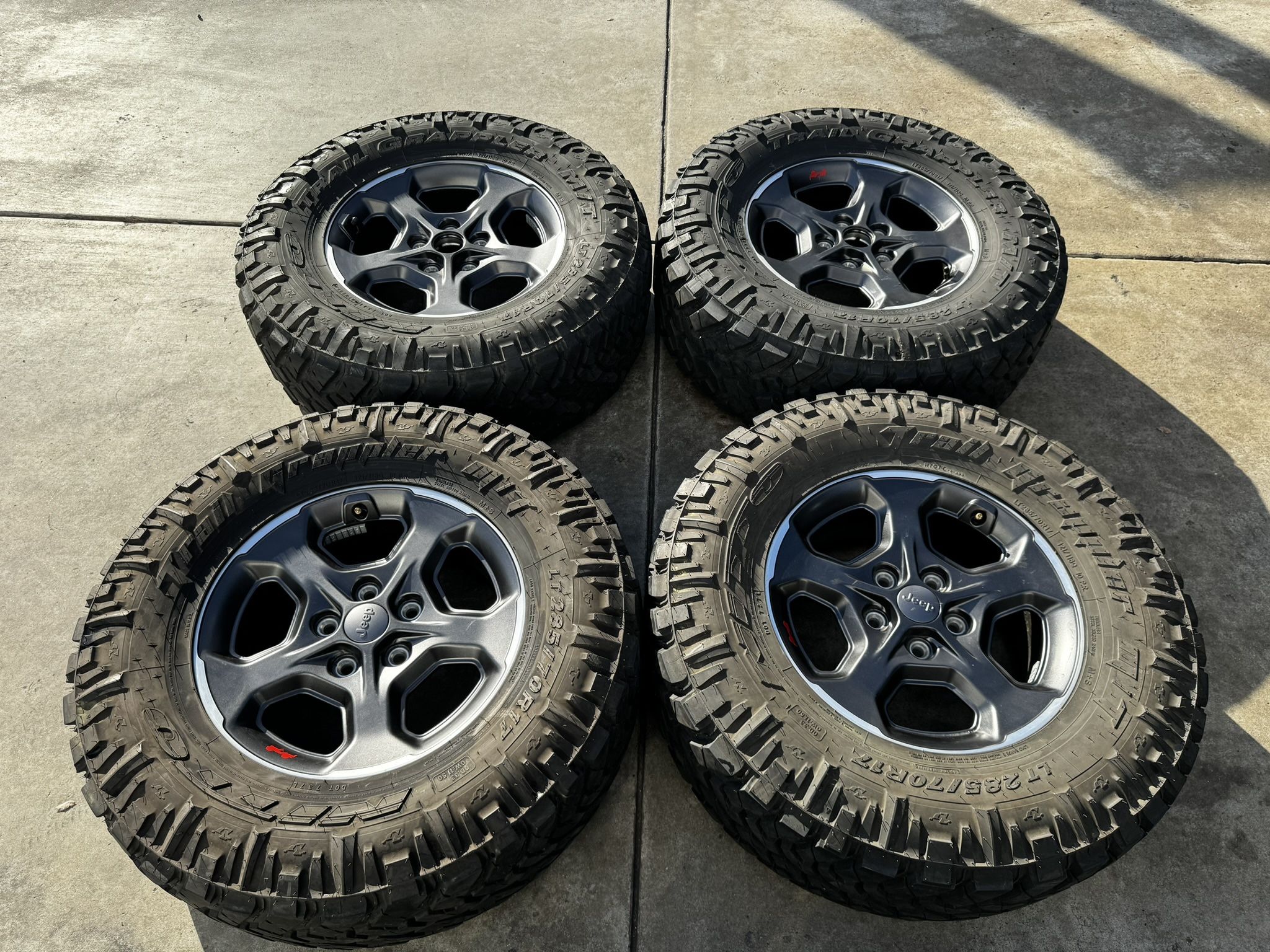 (4) 17” Jeep Rubicon Whees 285/70R17 Nitto Trail Grappler M/T - $825