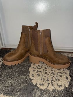 Universal thread boots