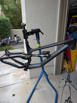 2021 Canyon Torque CF9 frameset