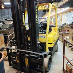 Forklift