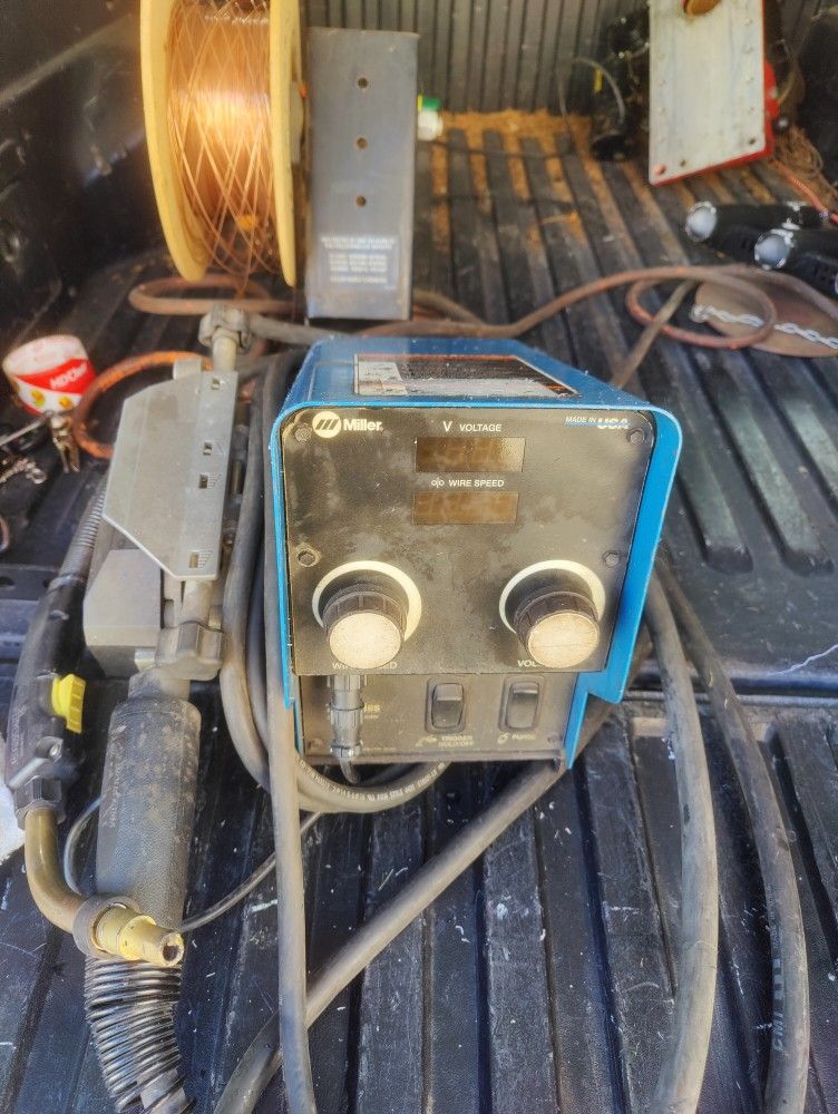 Miller D Series Wire Feeder