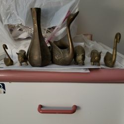 Figurines