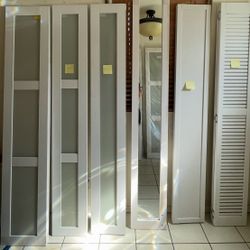 Closet Bi-folding Doors 