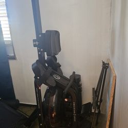 Rowing Machine (Water Resistance)