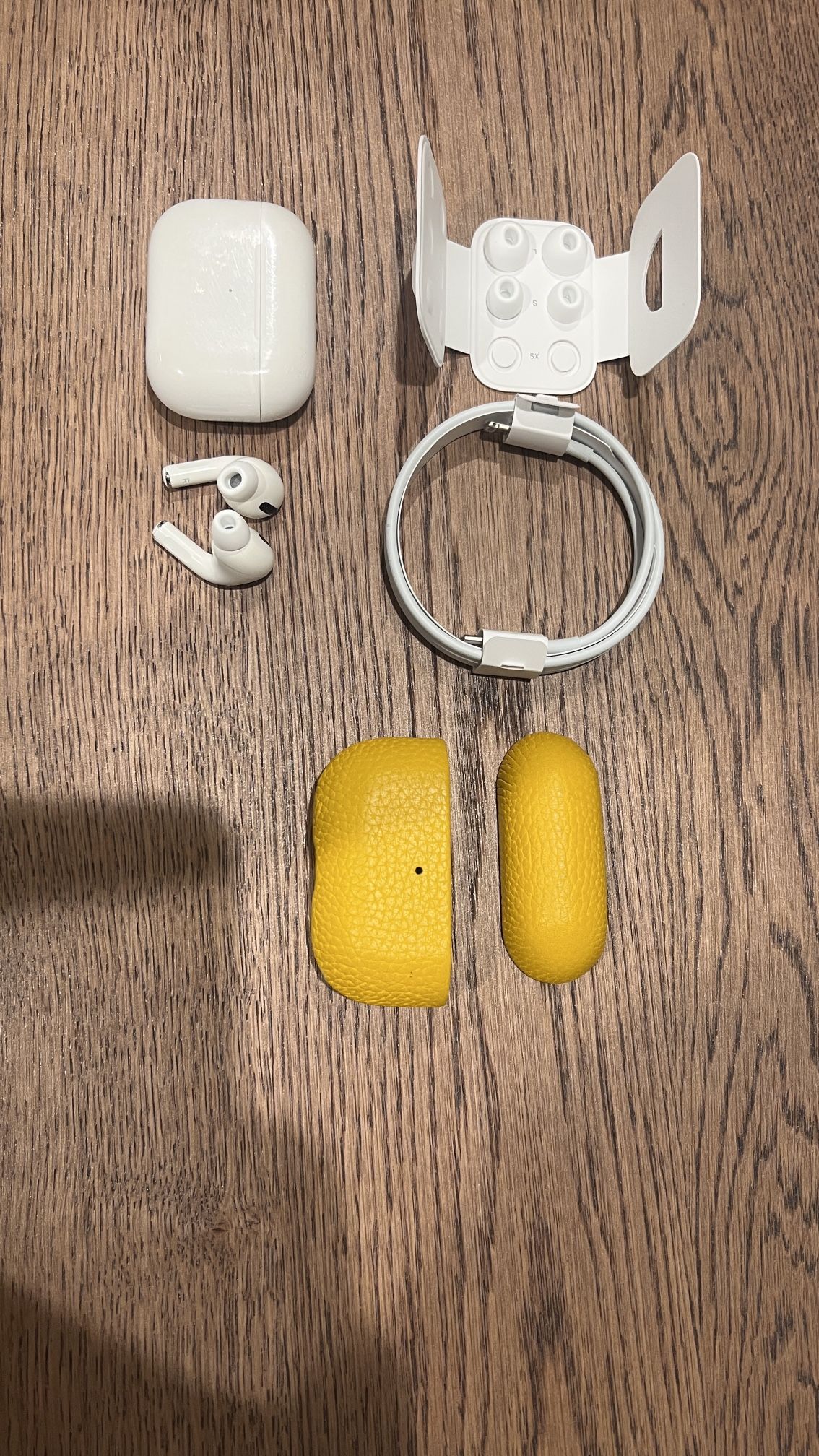 Original Airpods Pro 1 Version