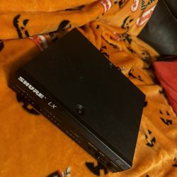 SHURE LX4 Wireless Receiver