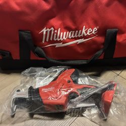 Milwaukee M18 Cordless Hackzall Reciprocating Saw