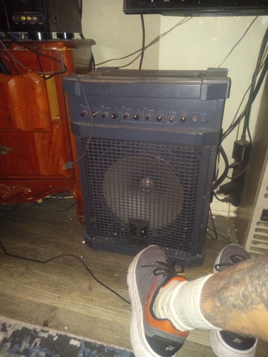 New Toa Two Amplifier