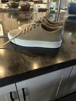 UGG Tan Color Size 8 Tennis