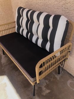 Outdoor Rattan Loveseat with Cushions (Please check the measurements beforehand)