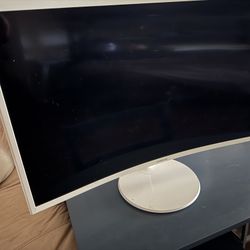 Samsung Widescreen Curved Monitor 