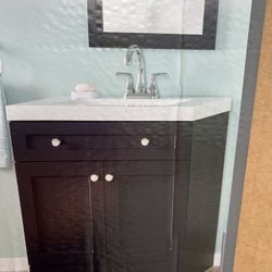 bathroom vanity 