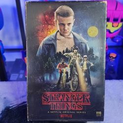 STRANGER THINGS SEASON 1 COLLECTOR'S EDITION VHS RETRO DVD BLURAY SET SEALED