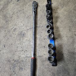 Mac Tools Long Ratchet With Swivel, sockets, 