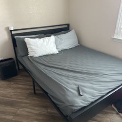 Queen Platform Bed & Bed frame ! Very new! Big Opening On The Bottom