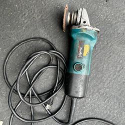 Makita Grinder 